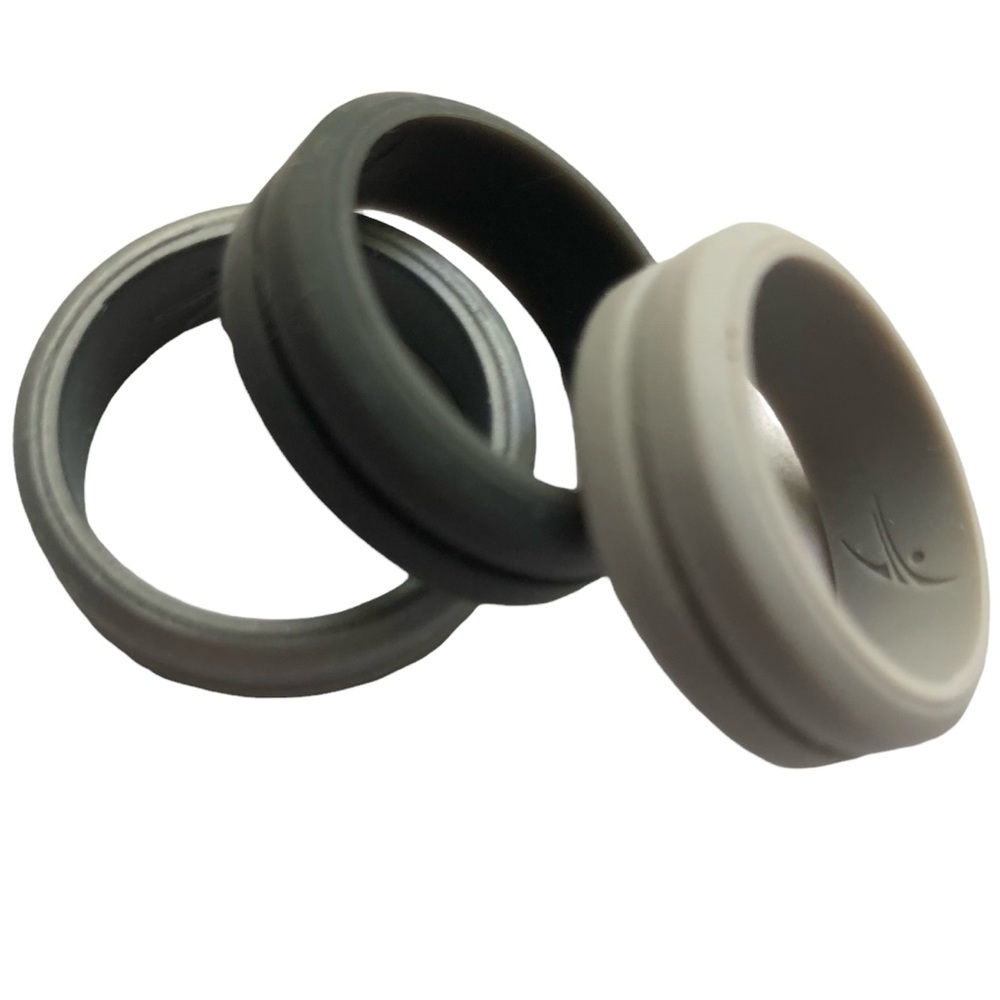 NEW 3 Silicone Rings Wedding Bands Size 11 NEW Gray Silver Charcoal Roqaction - Picture 2 of 9
